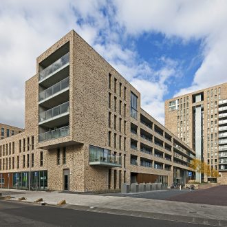 Appartementen en zorgcentrum Triton Wheermolen in Purmerend