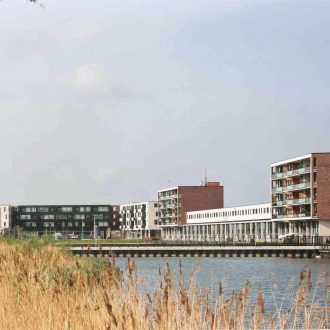 Woningen tussen de Vaarten Almere